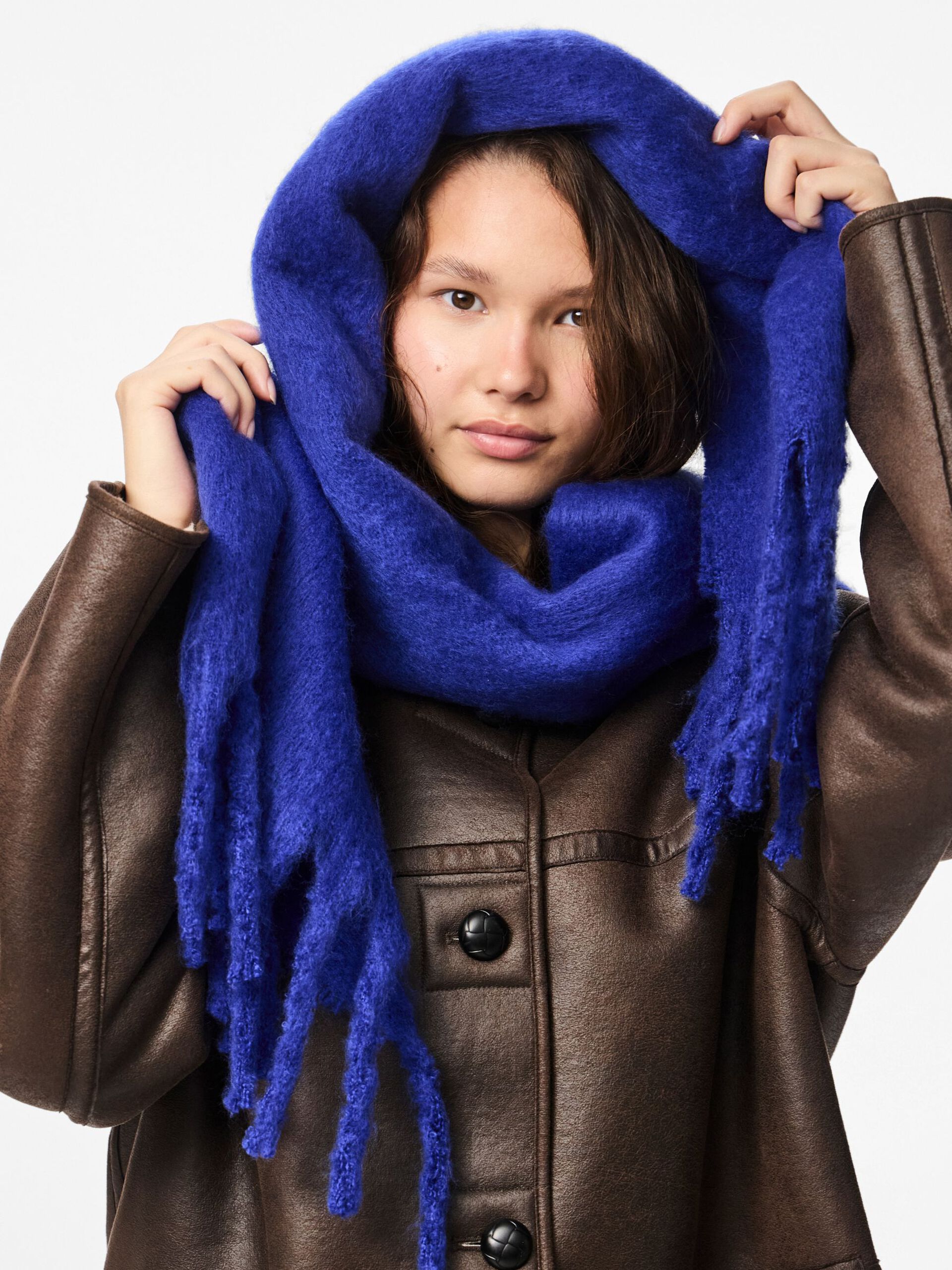 Carousel image - PCNIKITA SCARF, Bluing | 3