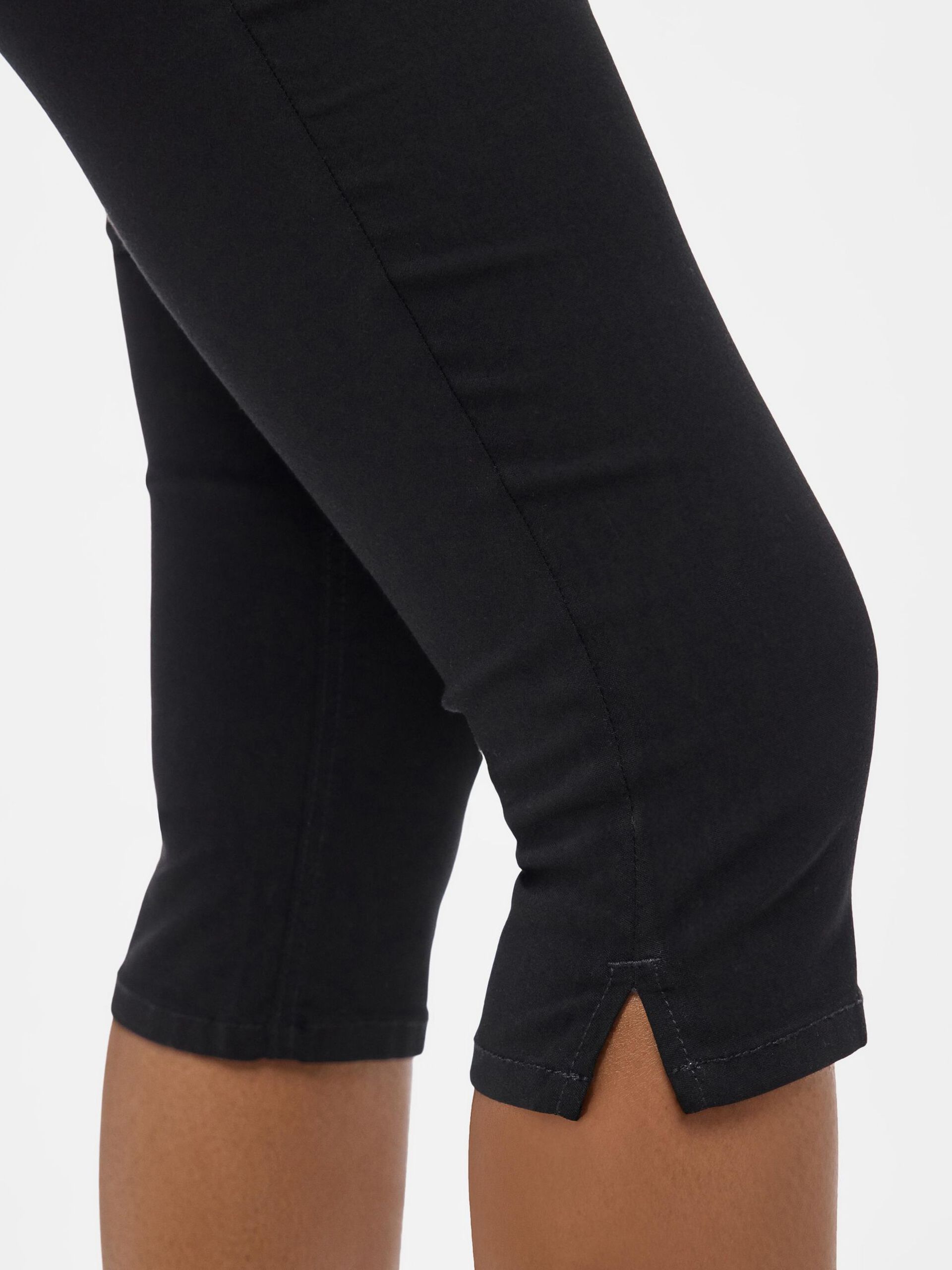Carousel image - PCSKINWEAR CAPRI JEGGINGS, Black | 4