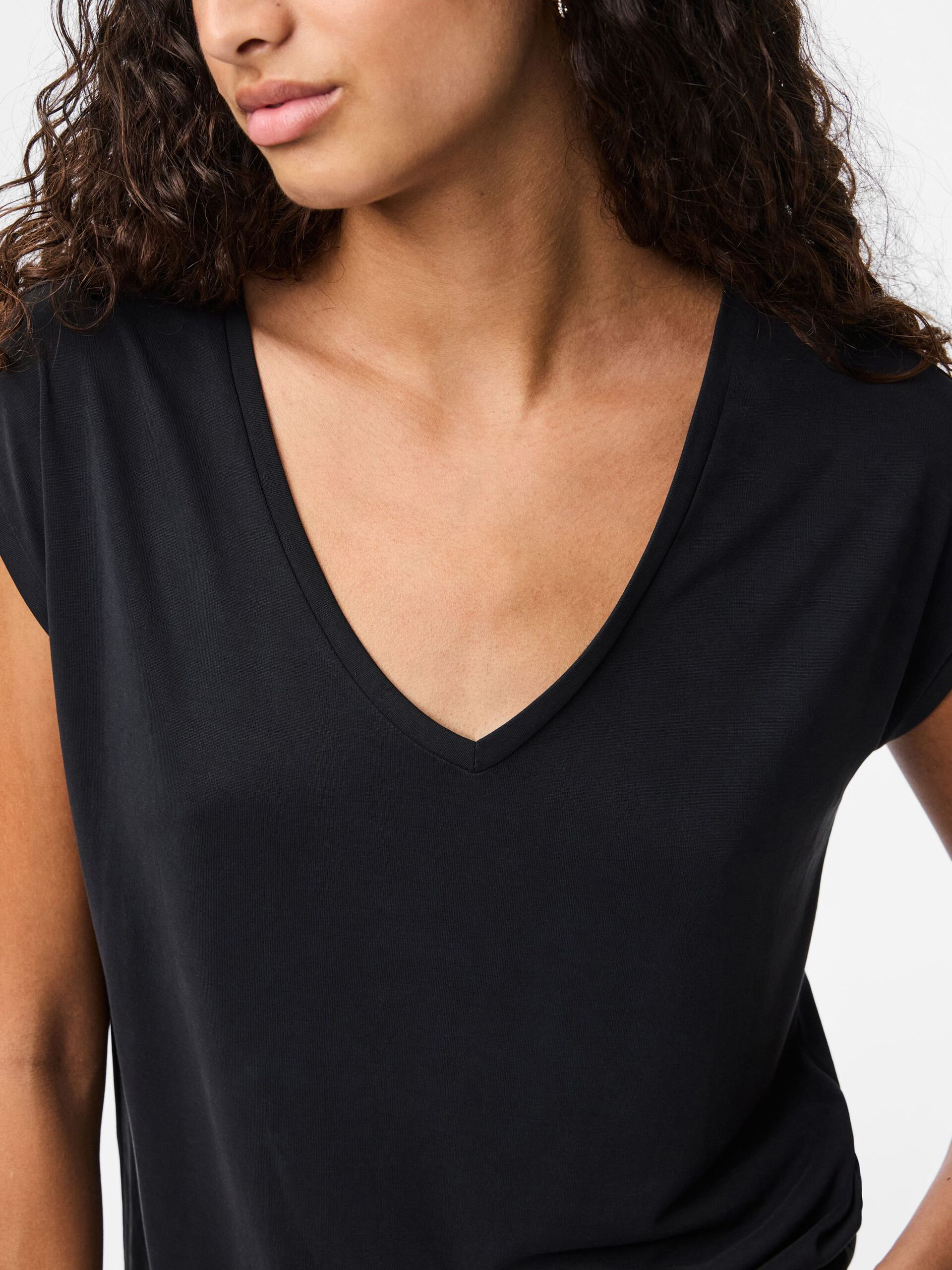 Carousel image - PCKAMALA T-SHIRT, Black | 4