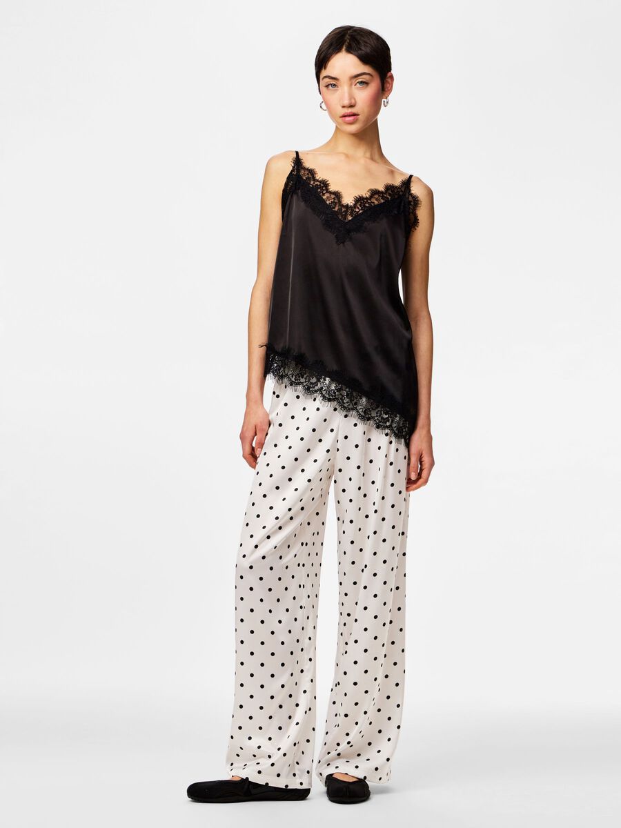 Carousel image - PCJYTTA MW SATIN STRAIGHT-LEG TROUSERS, Cloud Dancer | 1