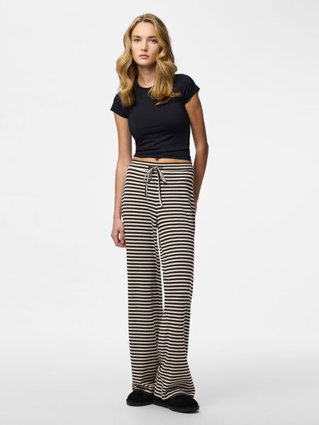 Pieces PCLAYA MW BUKSER MED VIDE BEN, Hot Fudge, highres - 17162578_HotFudge_1279726_005.jpg