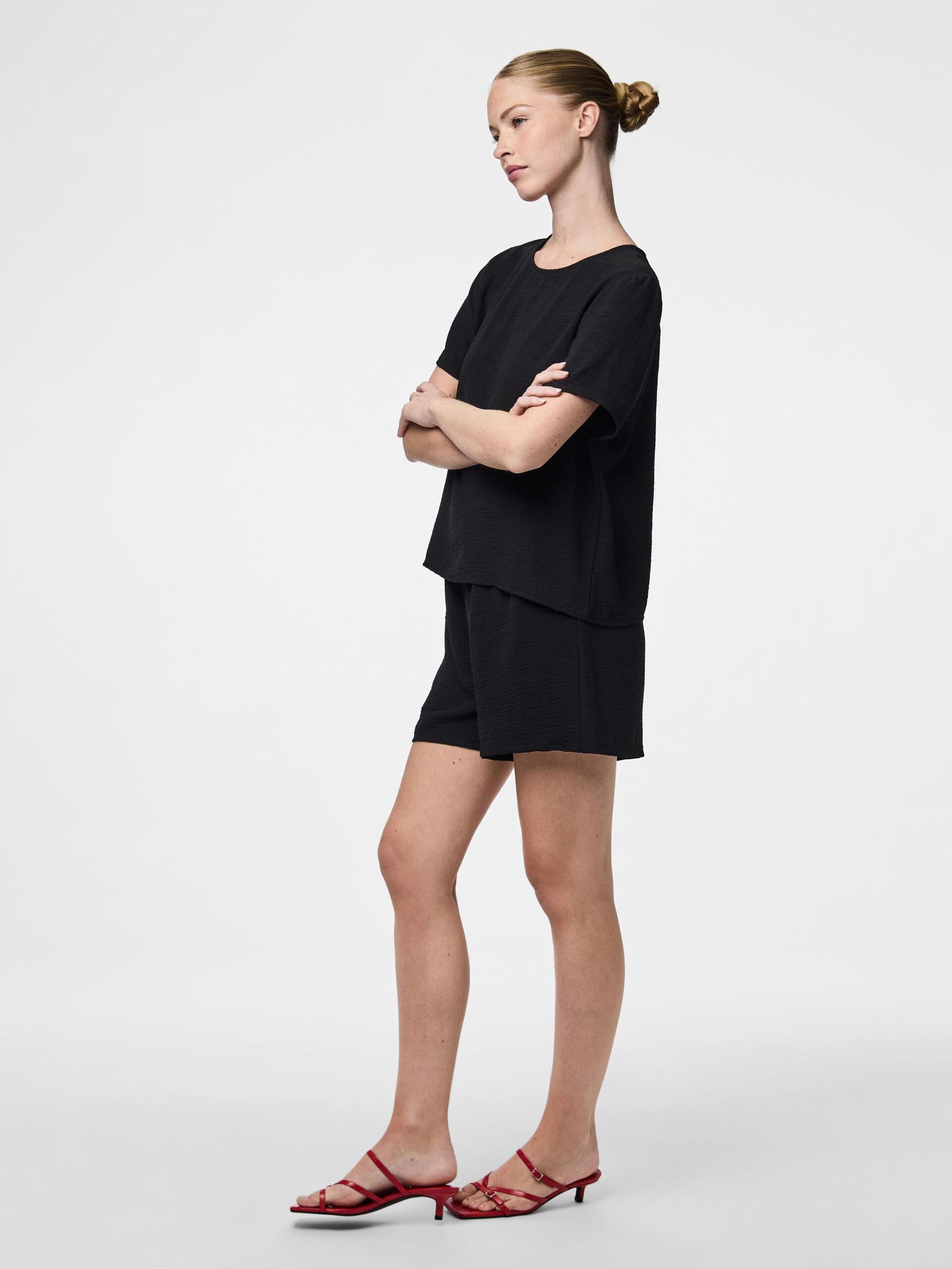 Carousel image - PCANNA SHORTS, Black | 5
