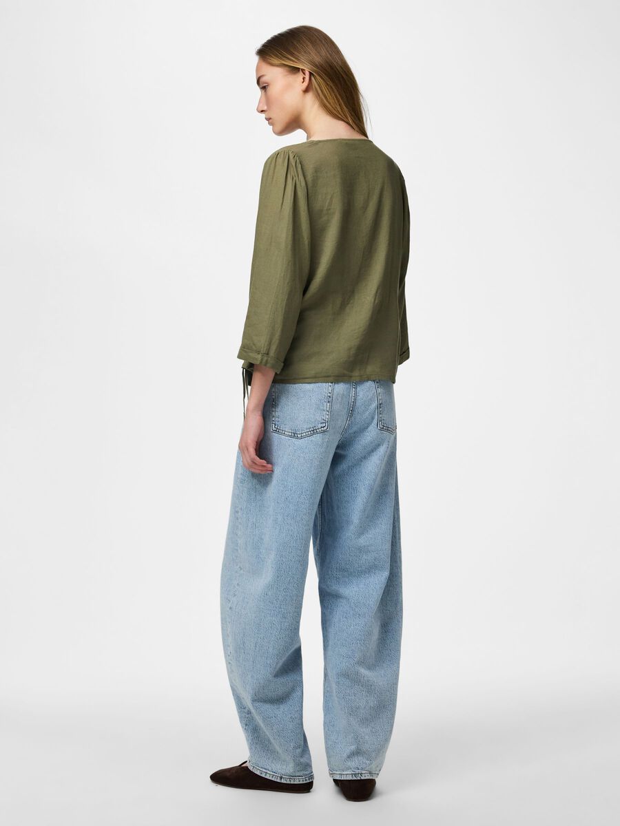 Product carousel image - PCPIA 3/4-ARM LEINENMIX WICKELBLUSE, Deep Lichen Green | 2