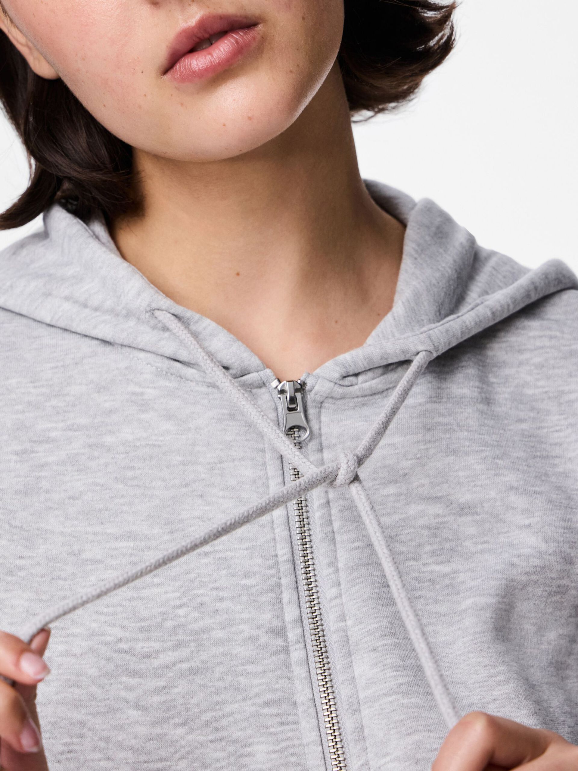Carousel image - PCCHILLI ZIP-UP HOODIE, Light Grey Melange | 4