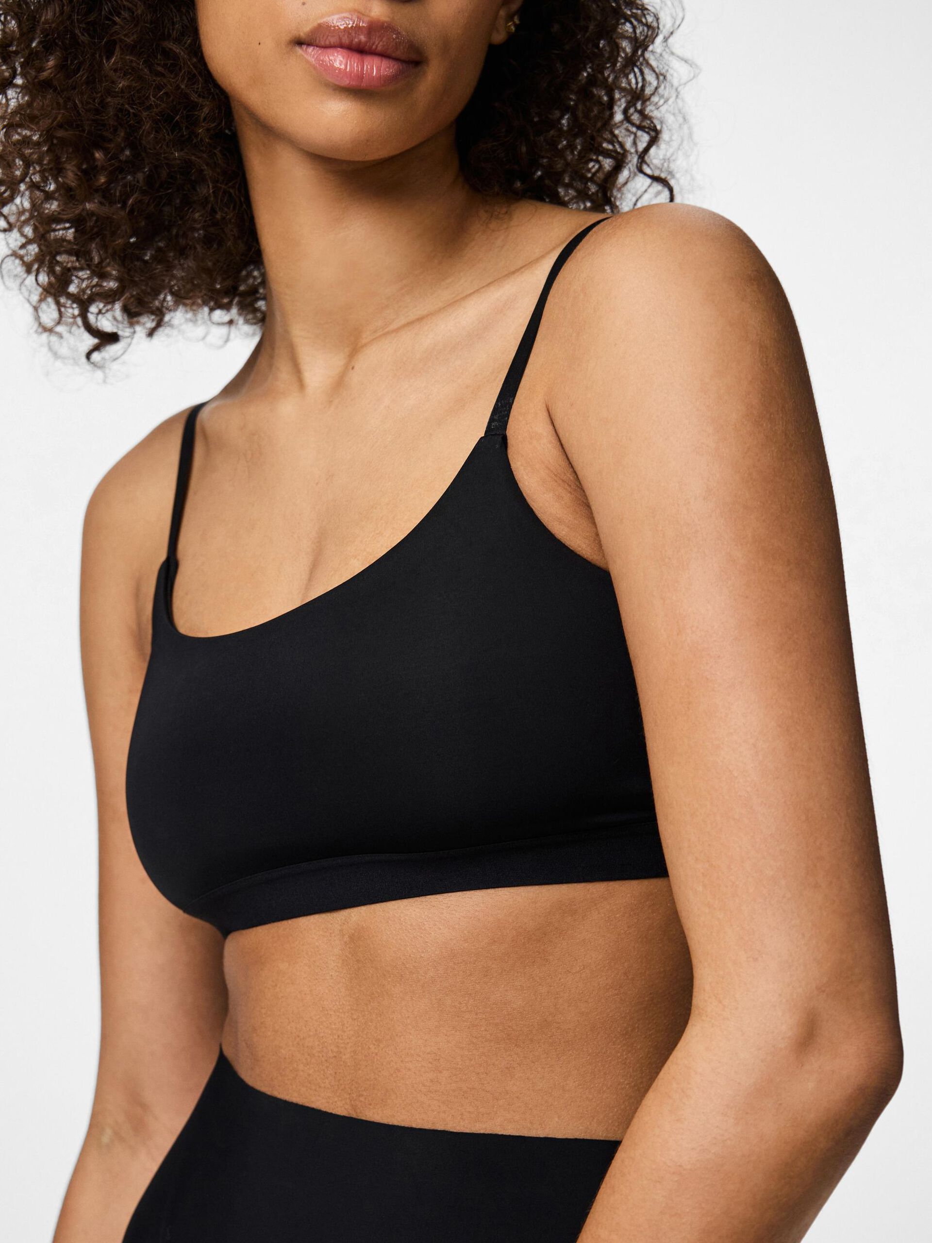 Carousel image - PCNAMEE BRALETTE, Black | 4