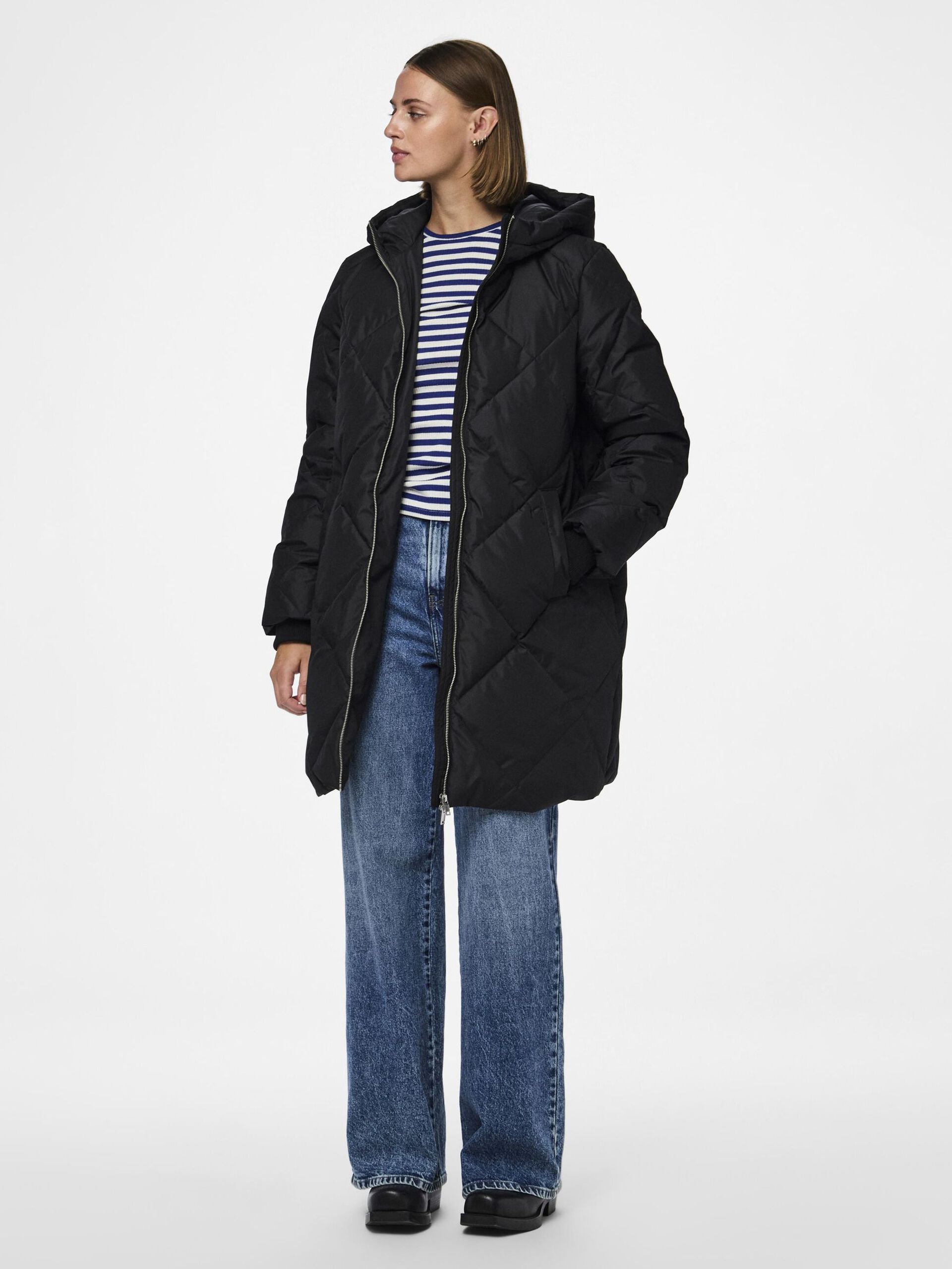 Carousel image - PCNOVELLA LANGER DAUNENJACKE, Black | 3
