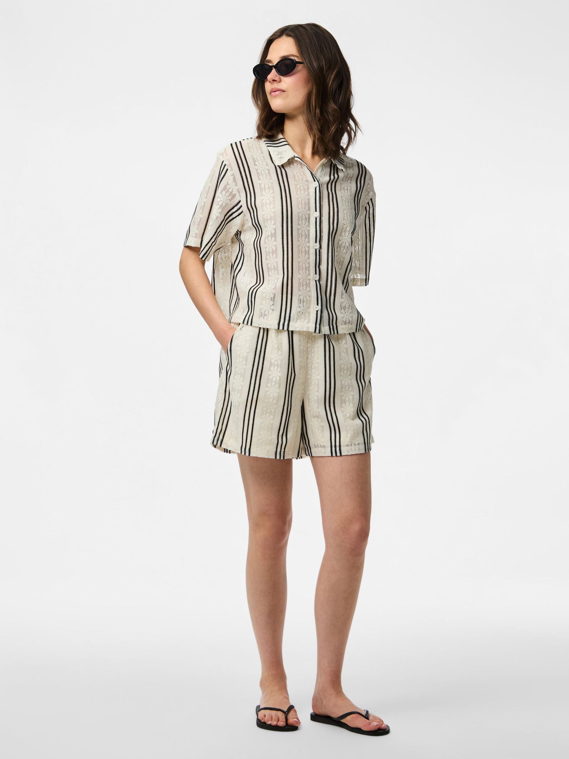 Carousel image - PCMALLORY 2/4 LACE DETAIL SHIRT, Cloud Dancer | 5
