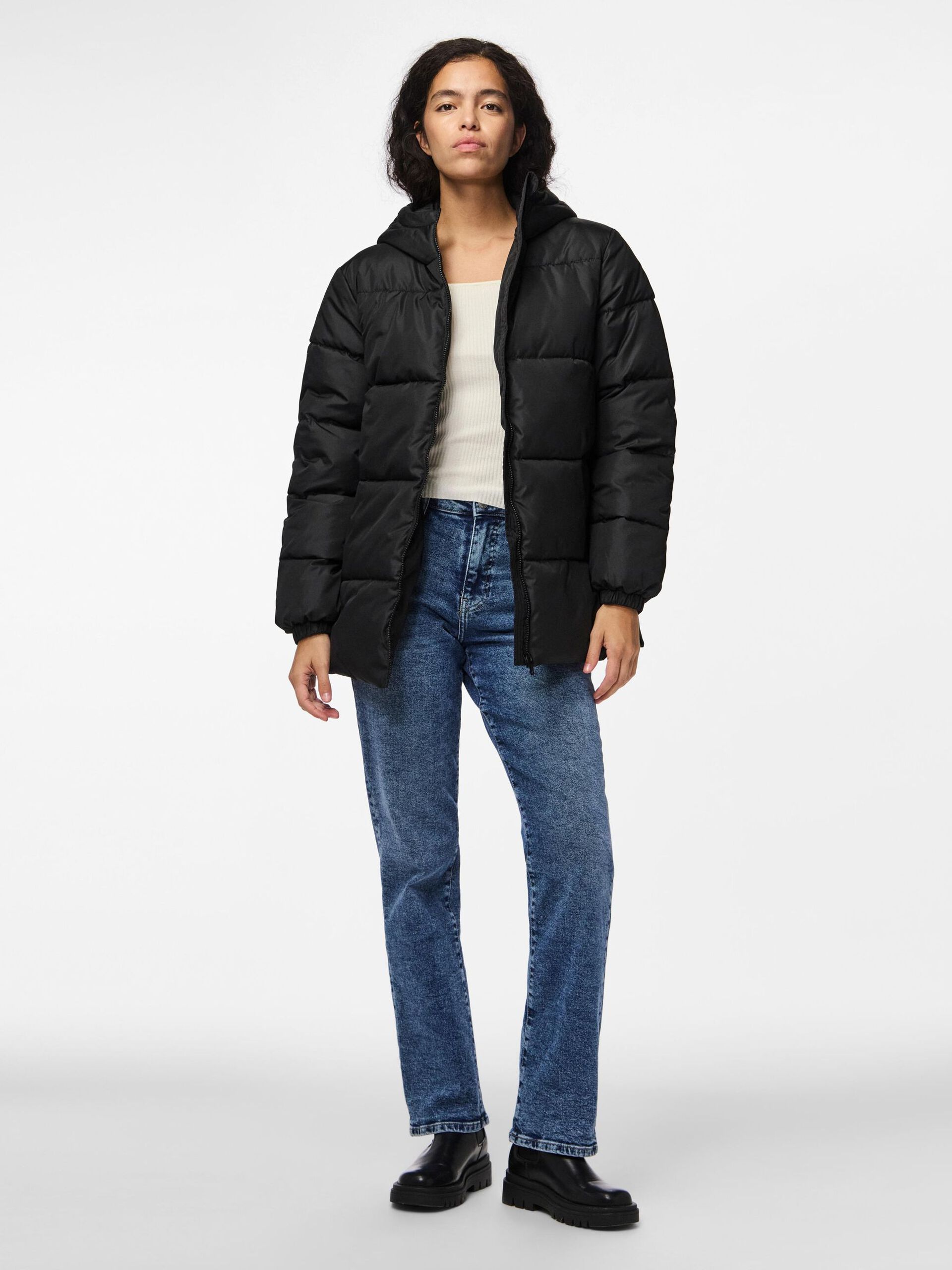 Carousel image - PCMADDIE PUFFER JACKET, Black | 3