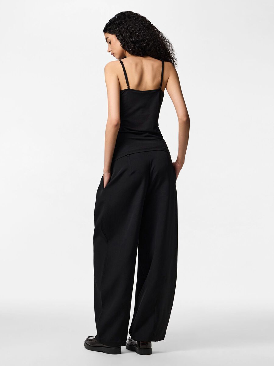 Product carousel image - PCSIRENE MOUWLOZE TOP, Black | 2