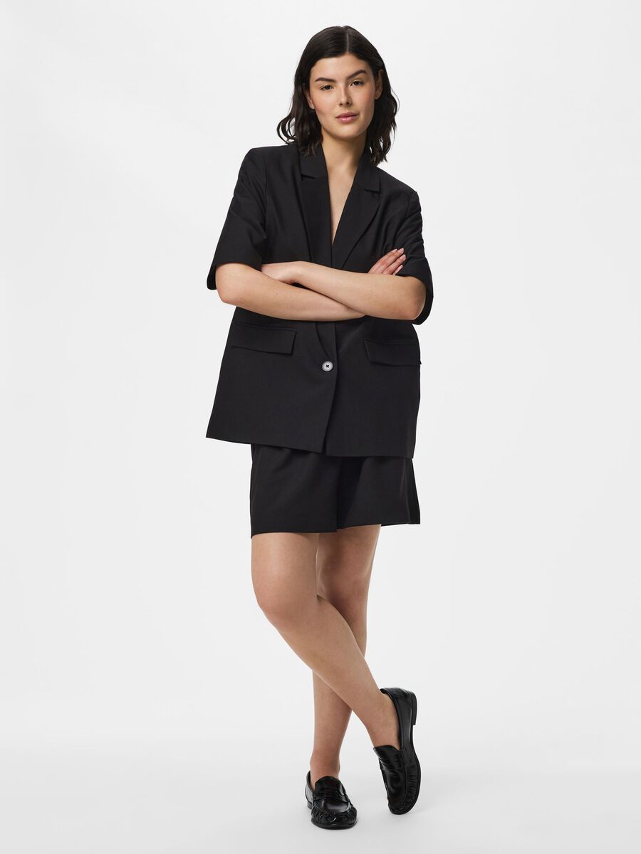 Carousel image - PCBOSELLA HW PLEATED SHORTS, Black | 5