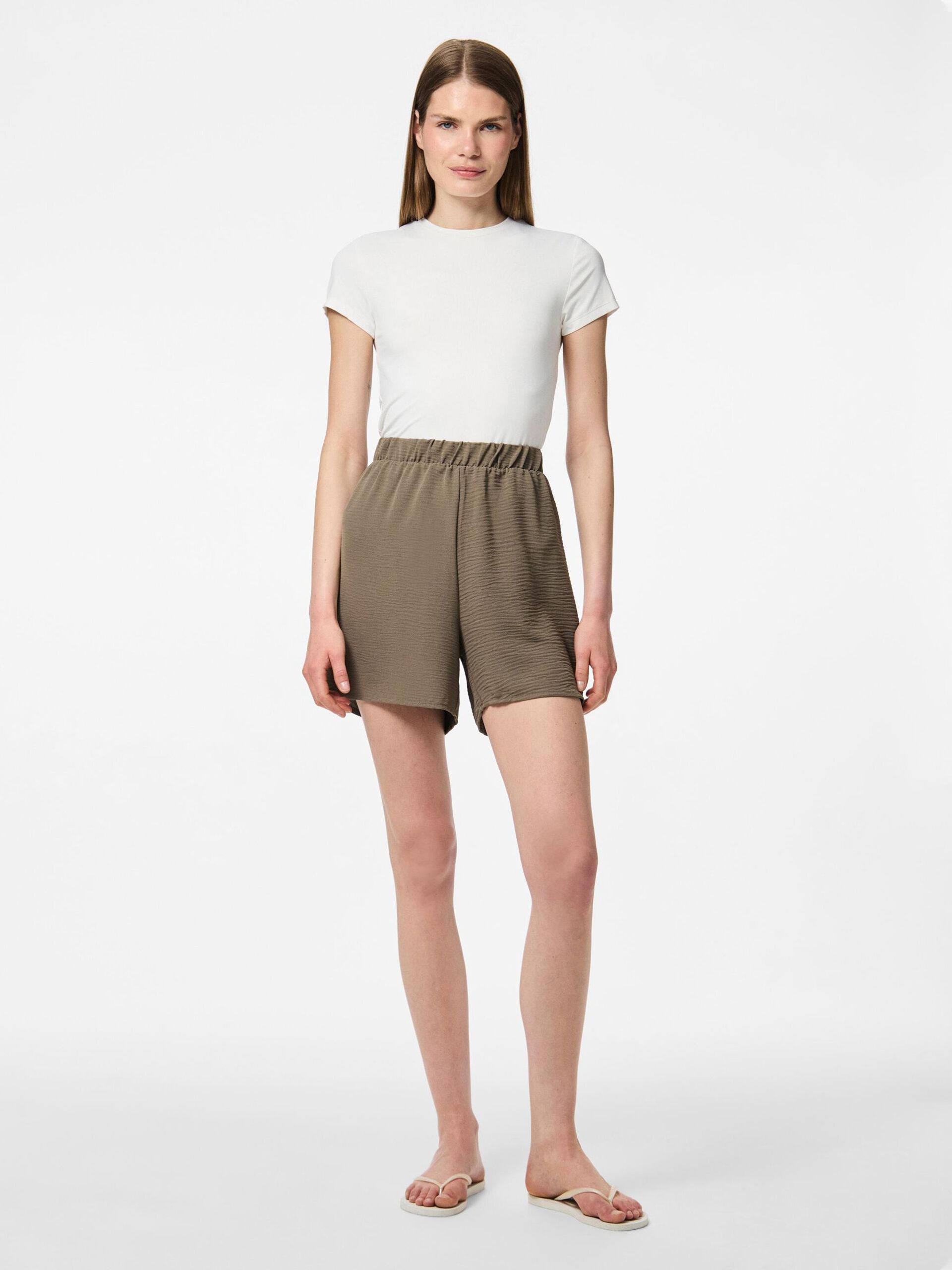 Carousel image - PCANNA SHORTS, Morel | 3