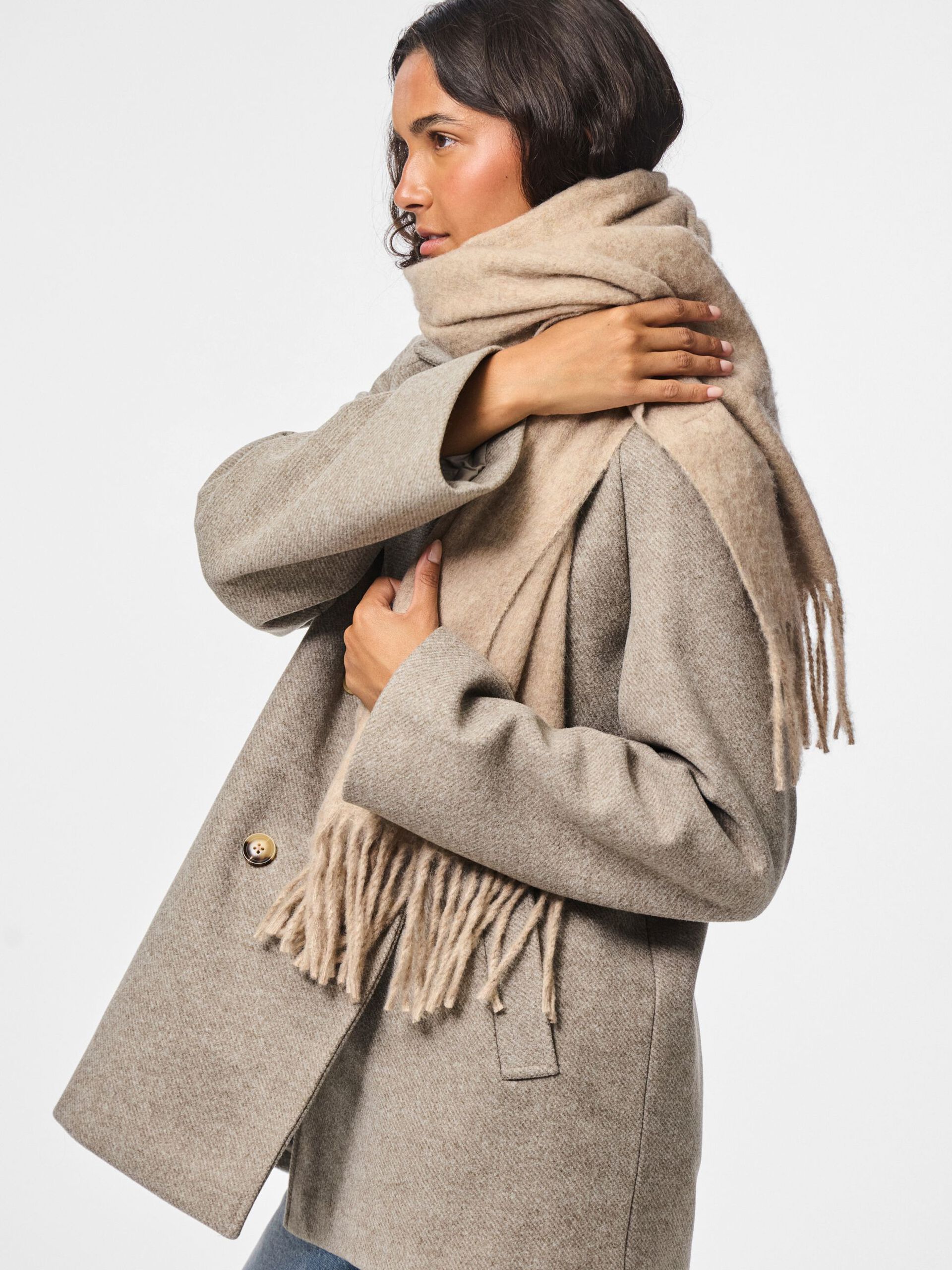Carousel image - PCNAYA SCARF, Greige | 3