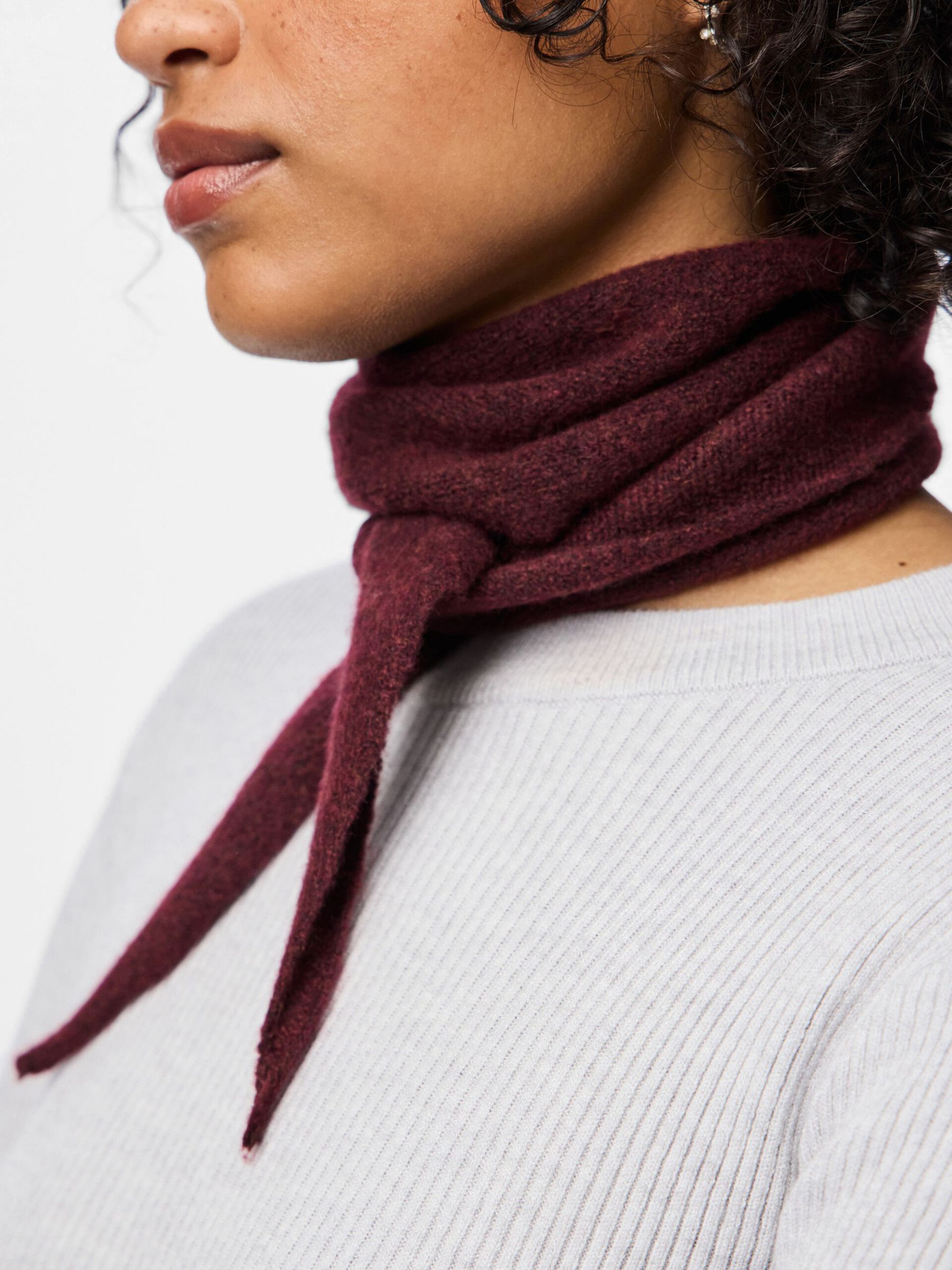 Carousel image - PCMINNA SCARF, Tawny Port | 3