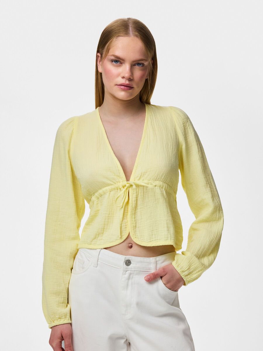 Product carousel image - PCSASTINA MUSSELIN TOP MED LANGE &AElig;RMER, French Vanilla | 1