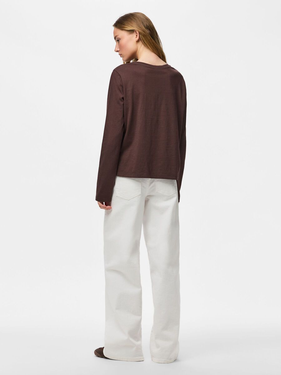 Product carousel image 2 PCASHLEY FIT  LONG SLEEVED TOP, Hot Fudge