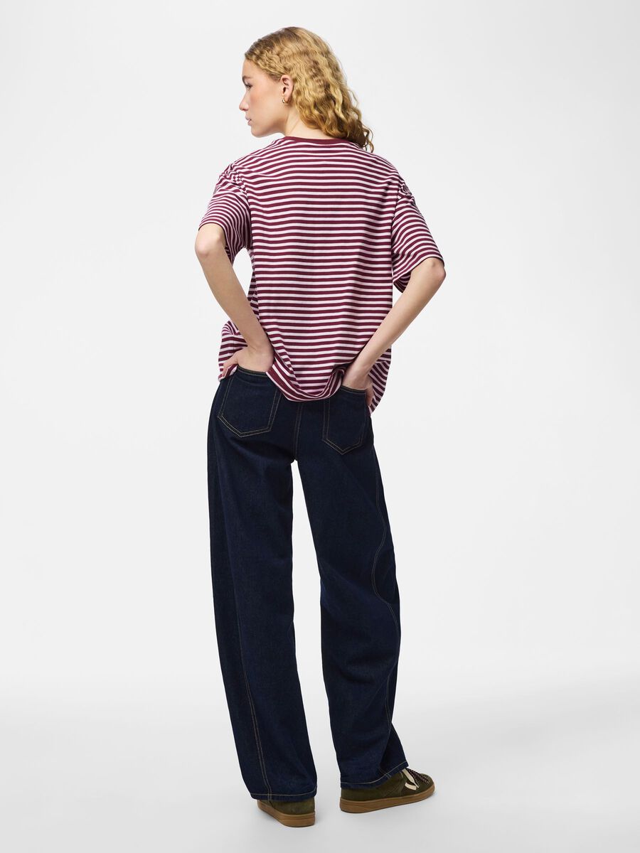 Product carousel image - PCSADIE 2/4 T-SHIRT, Tawny Port | 2