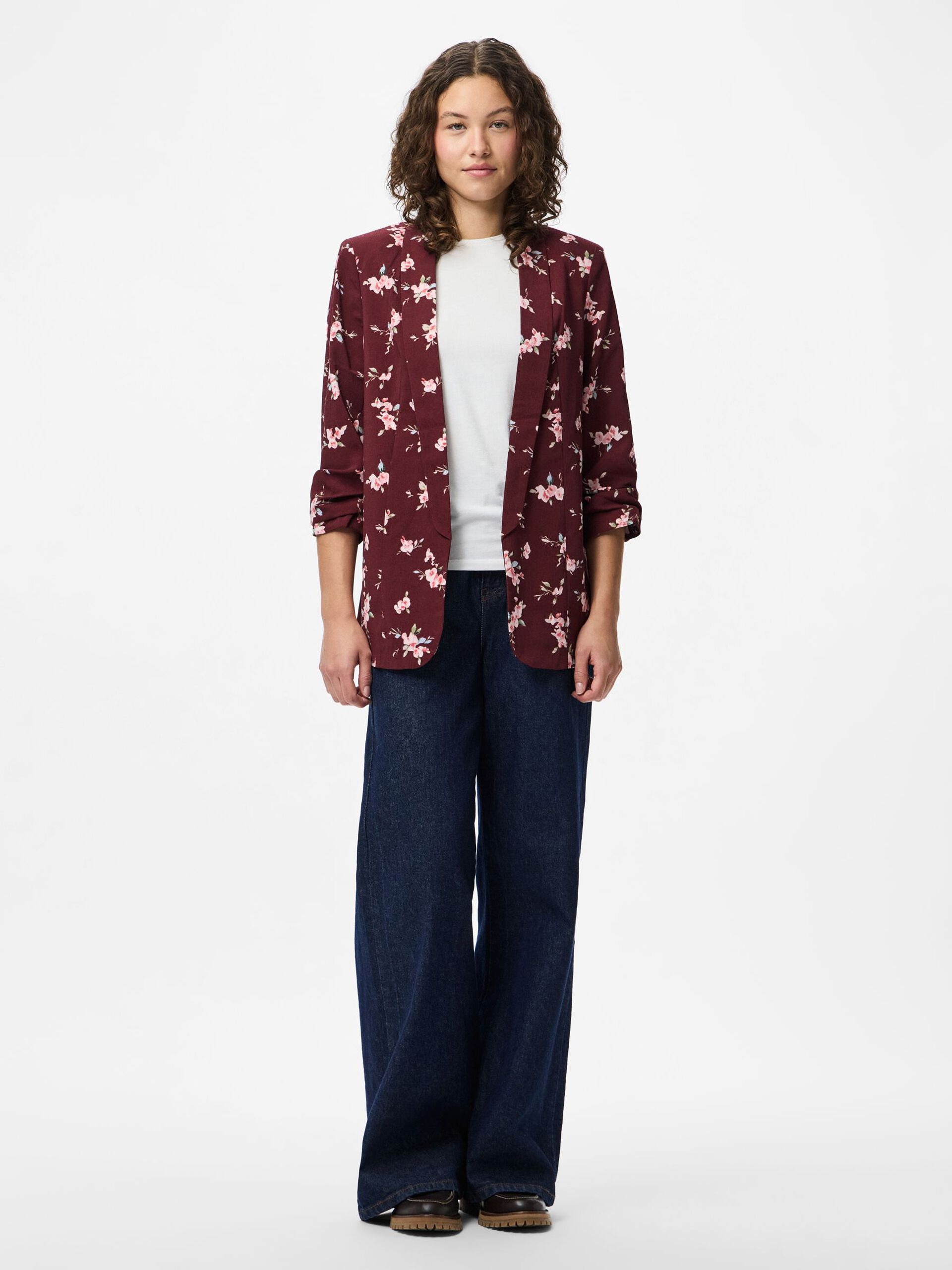 Carousel image - PCBOSELLA 3/4 PRINTED BLAZER, Tawny Port | 3