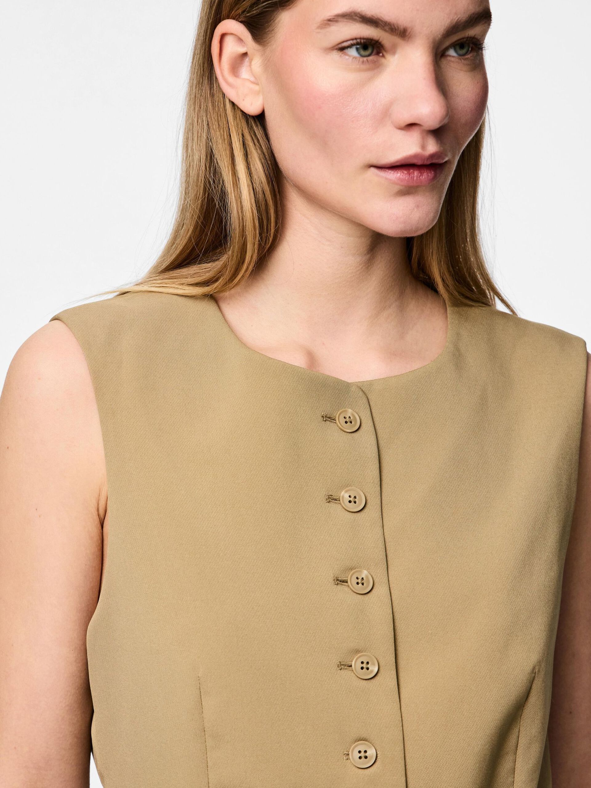 Carousel image - PCTEMPRE LONG VEST, Elmwood | 4