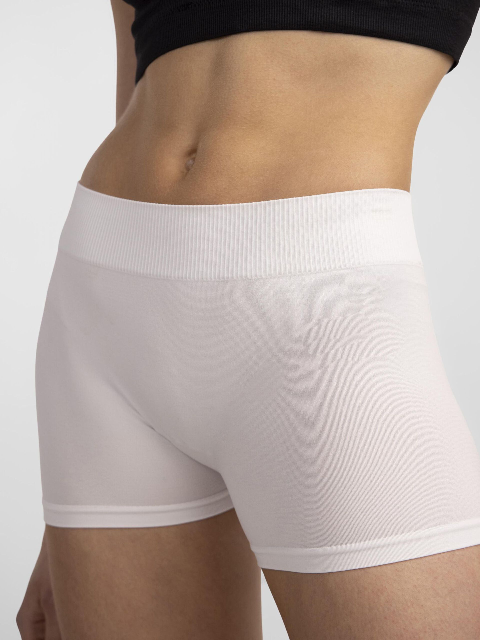 Carousel image - PCLONDON NYLON BIKE SHORTS, Bright White | 5