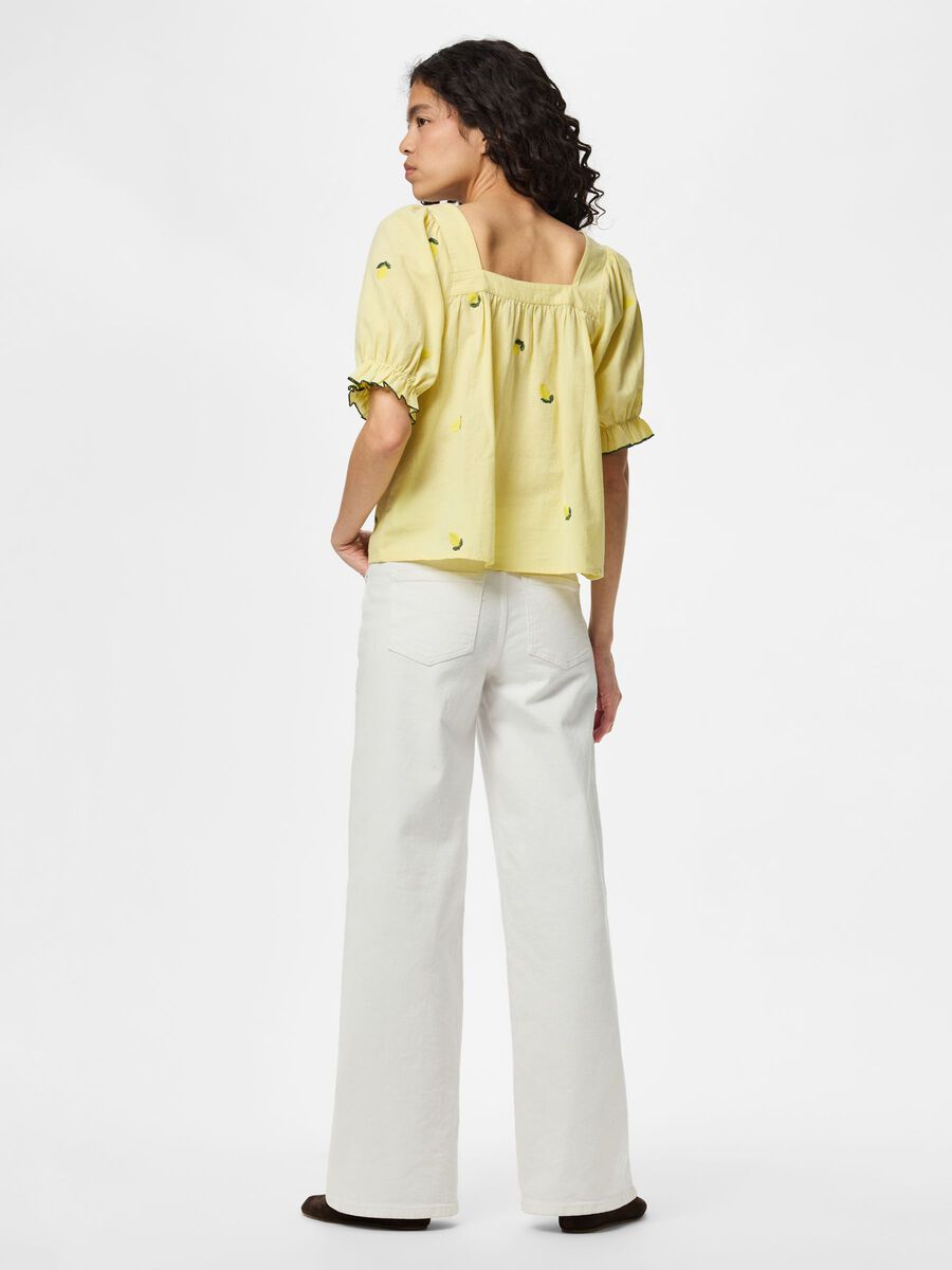 Product carousel image - PCSELENA  SHORT SLEEVED TOP, Pale Banana | 2