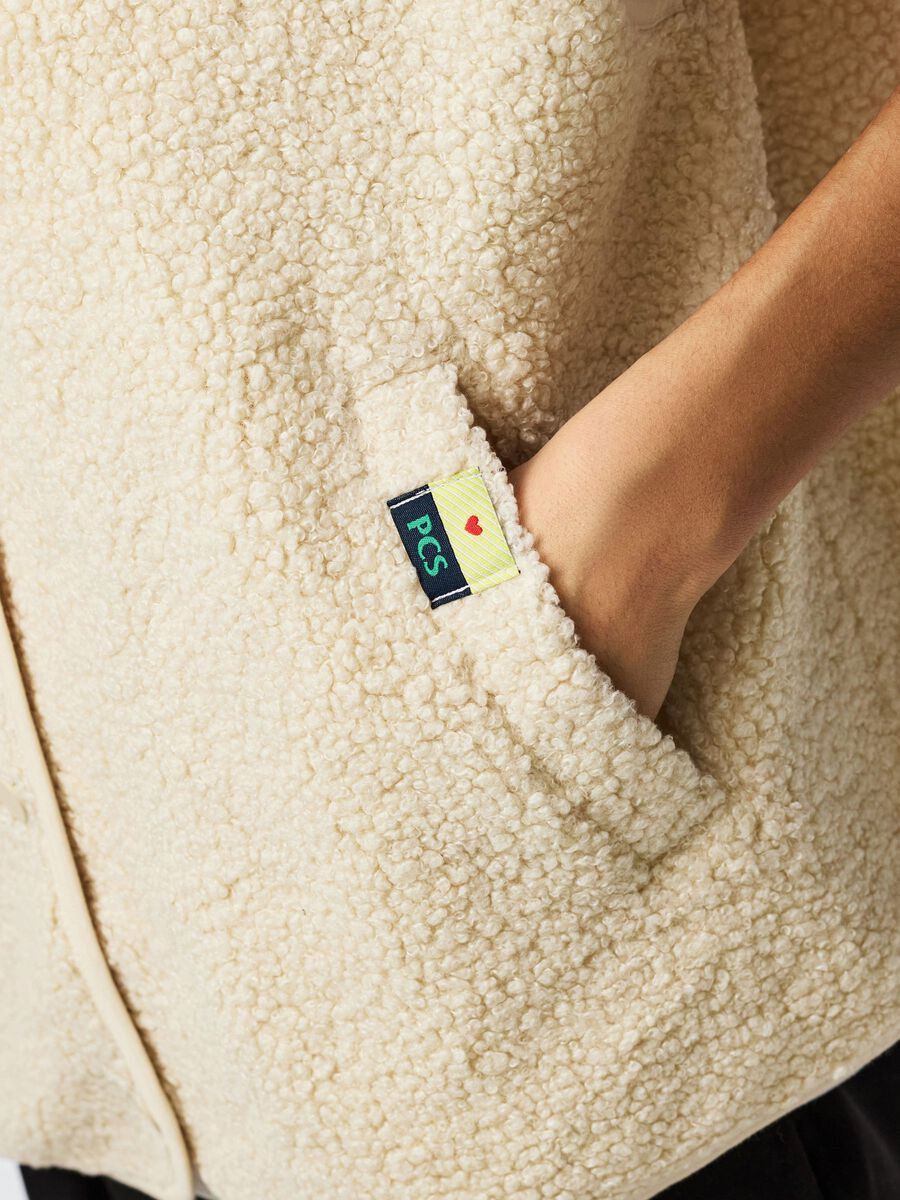 Carousel image - PCKATTY TEDDY VEST, Birch | 4