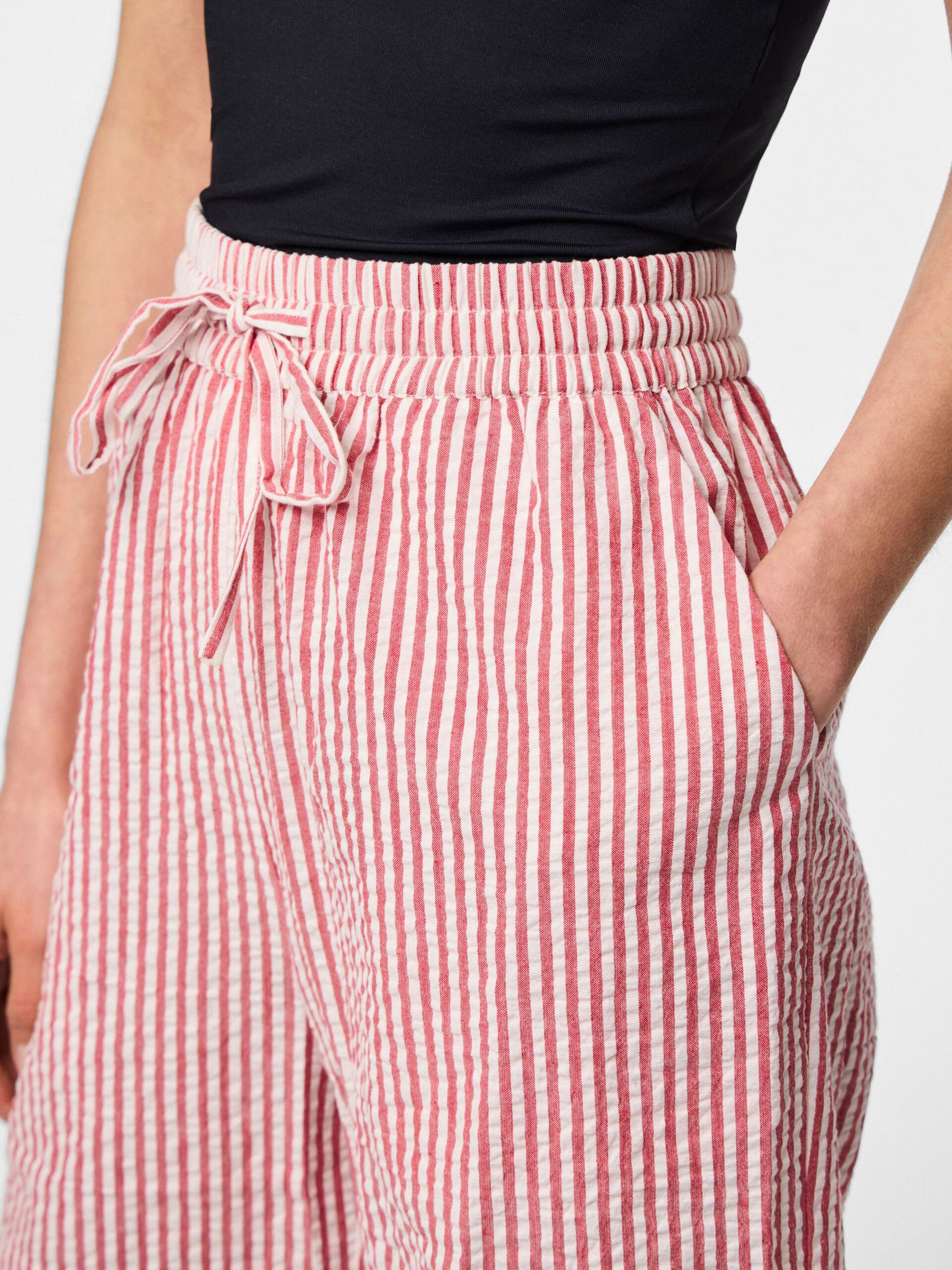 Carousel image - PCSALLY HW SHORTS, Goji Berry | 4