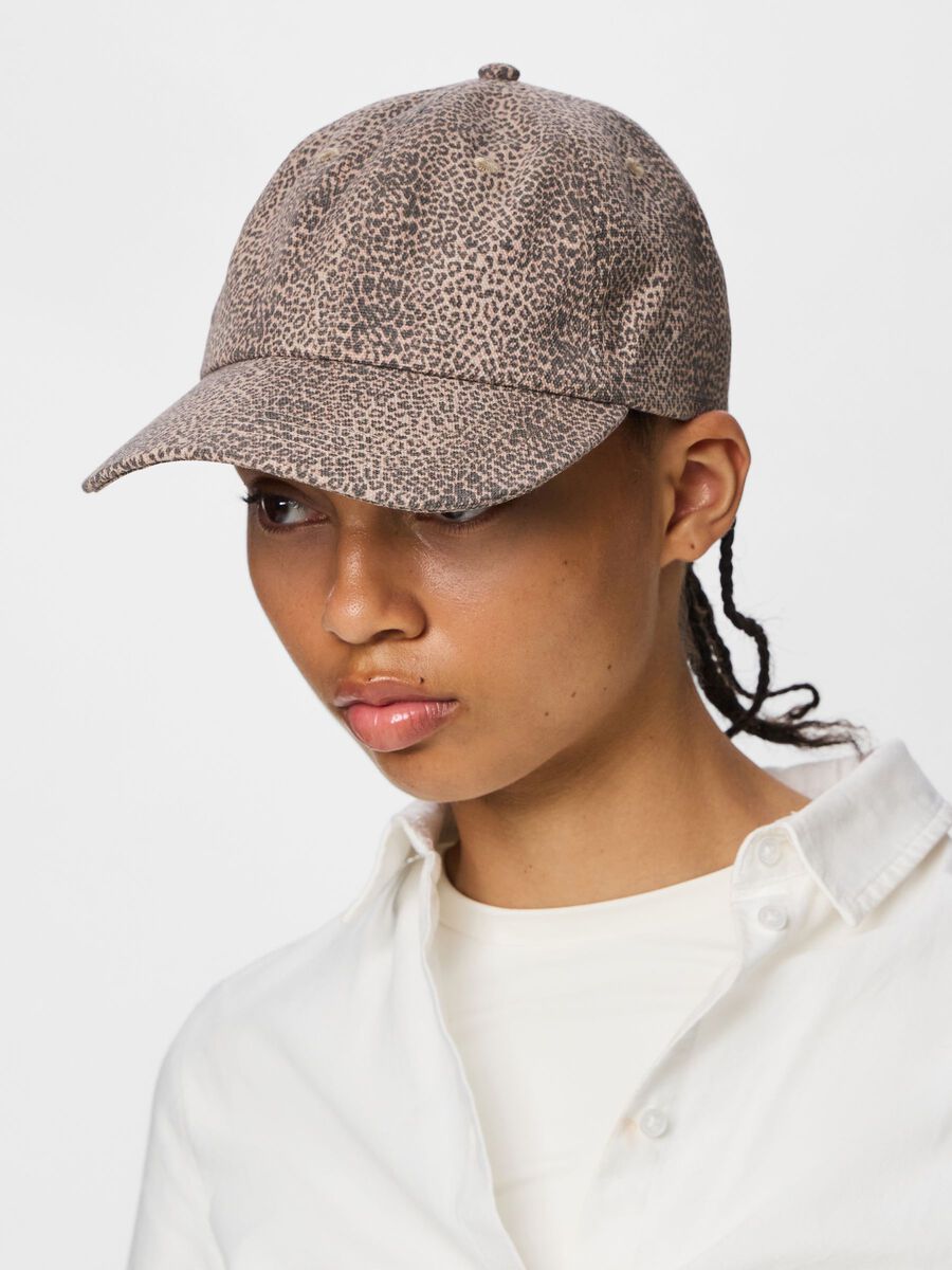 Product carousel image - PCKAREN CASQUETTE, Black | 2