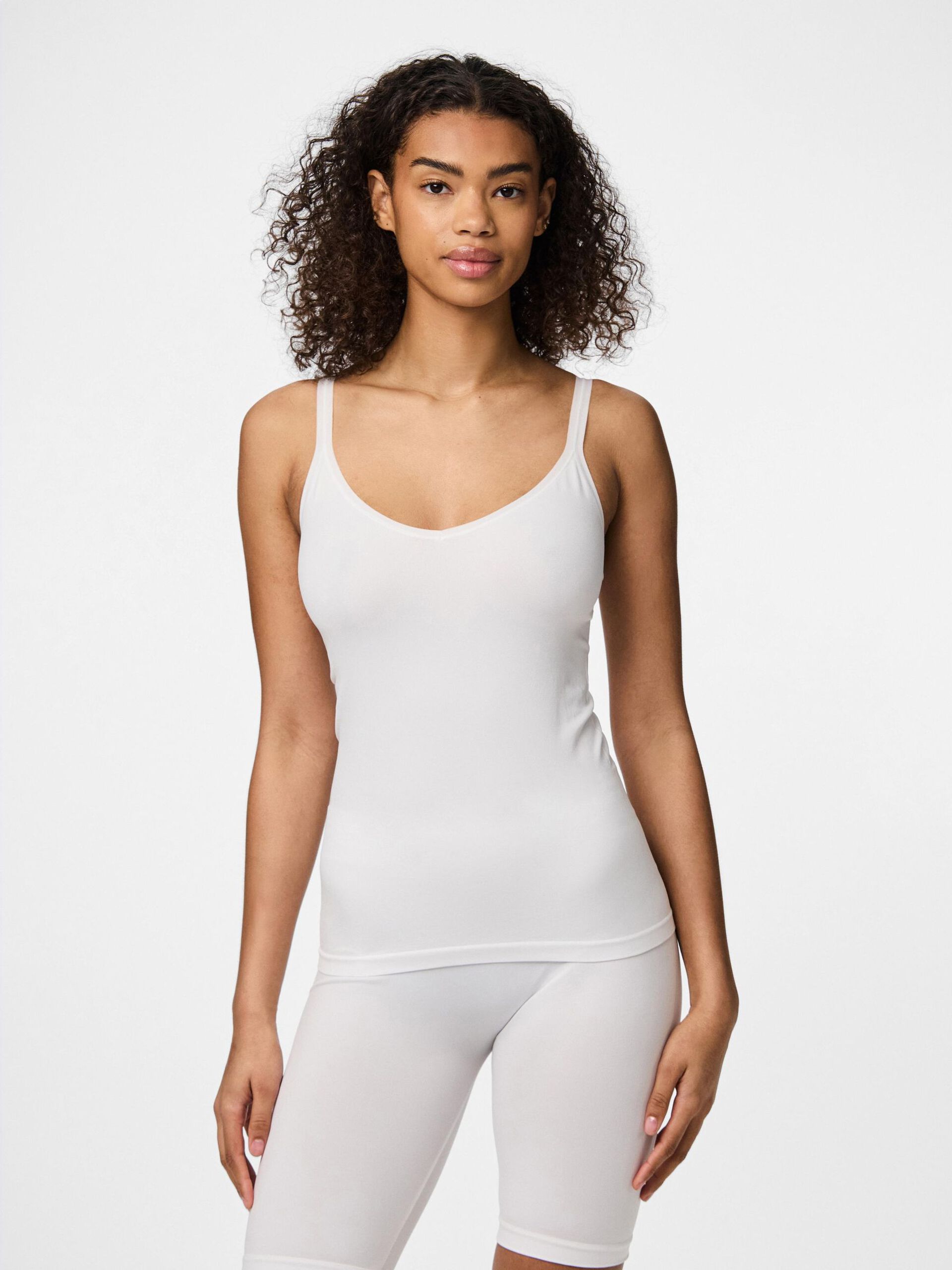 Carousel image - PCPLAIN NYLON UNDERSHIRT, White | 5