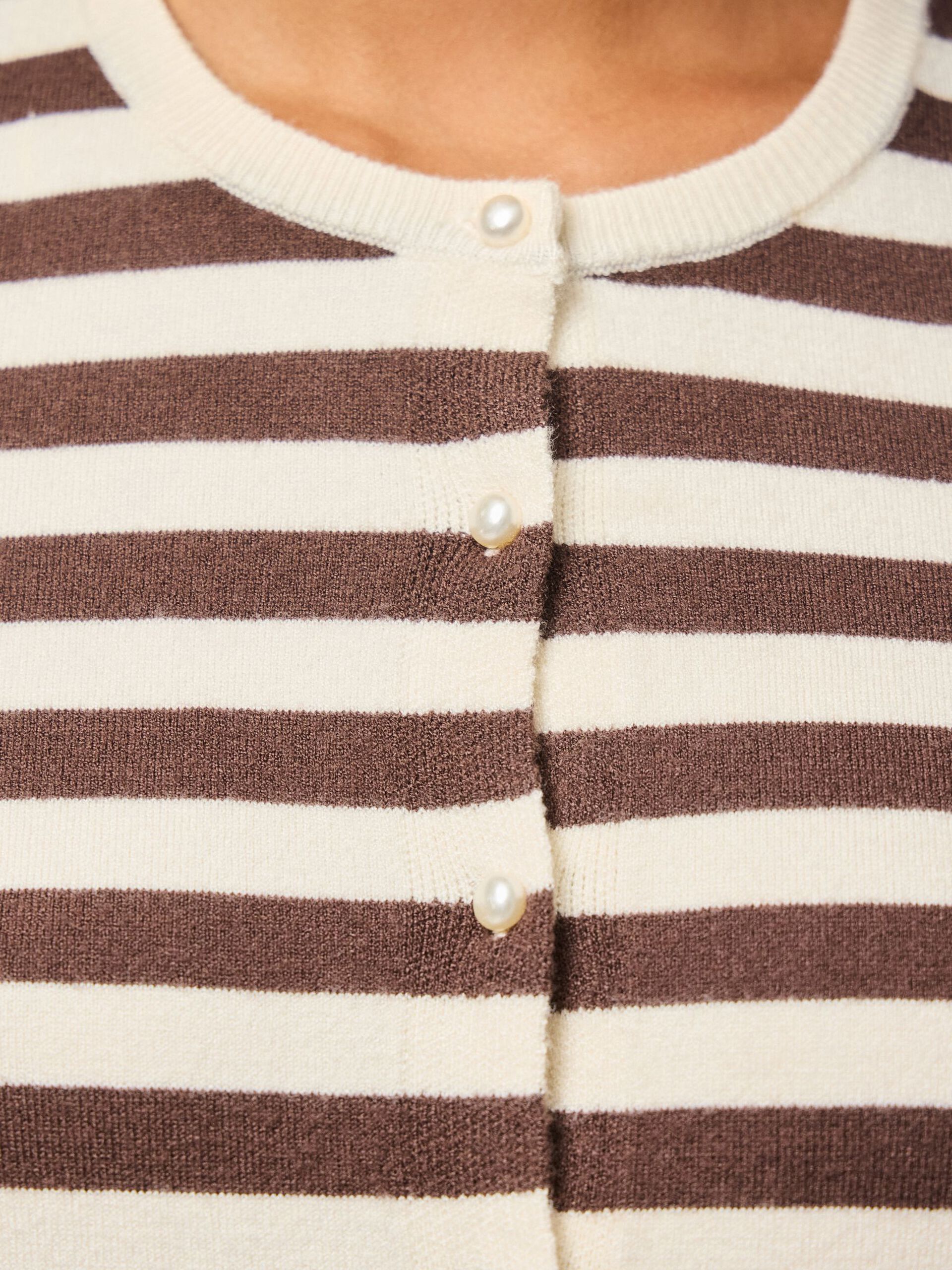 Carousel image - PCORINA STRICKJACKE, Hot Fudge | 5
