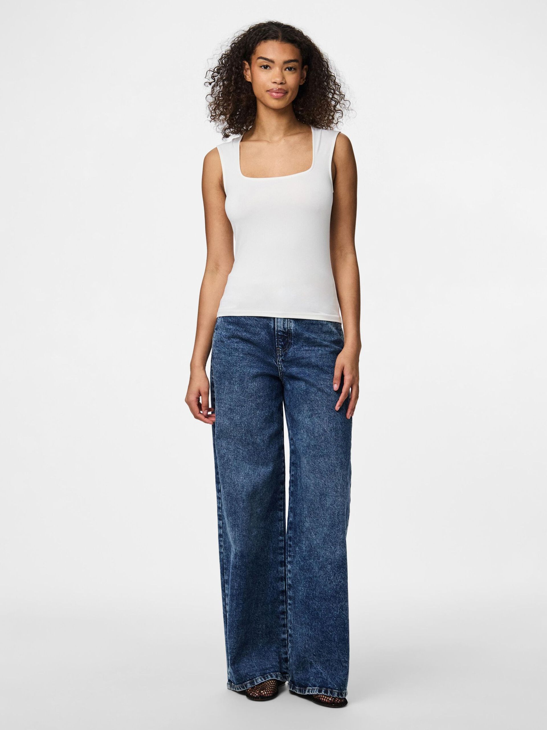 Carousel image - PCFYLLA SLEEVELESS TOP, Bright White | 3