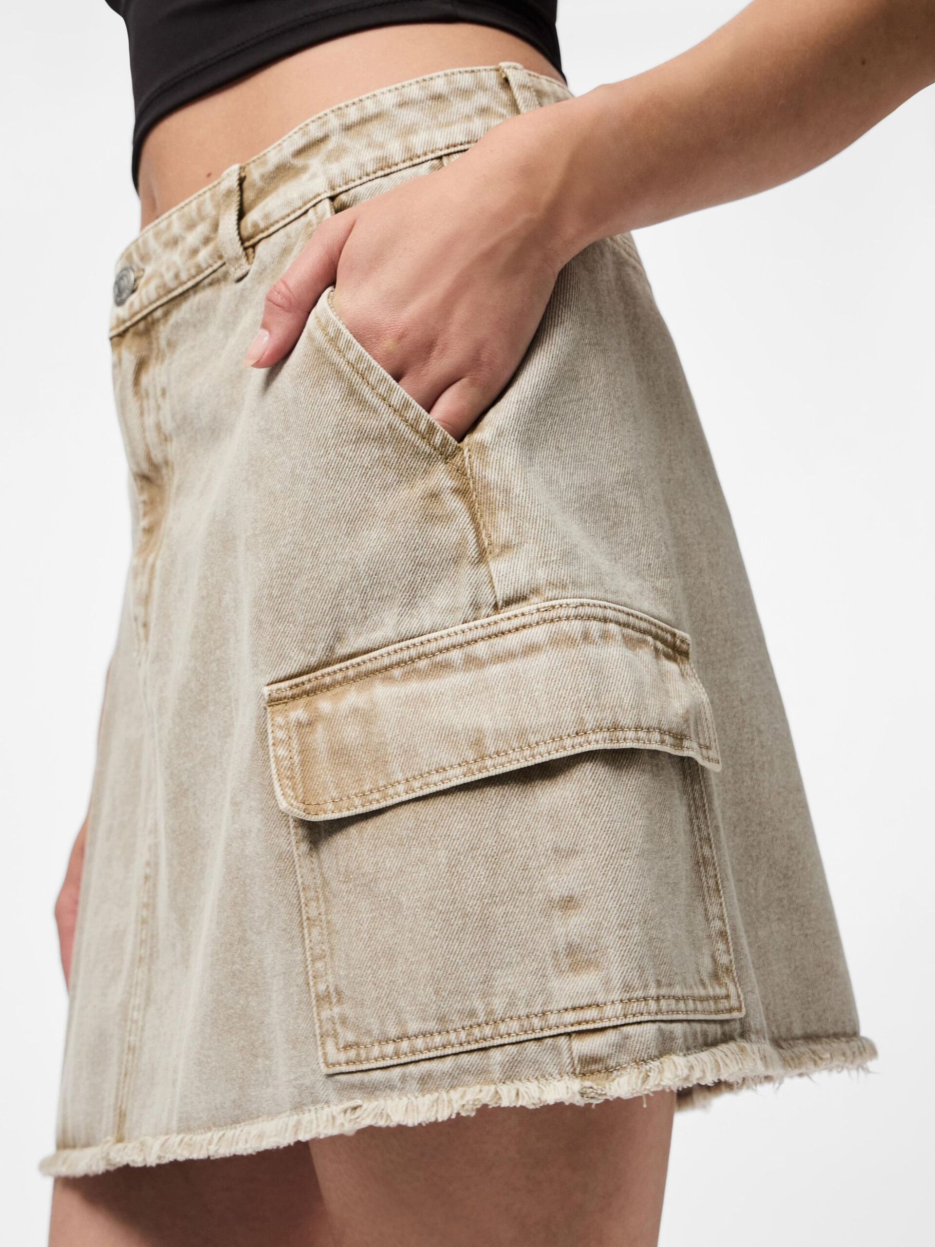 Carousel image - PCFAY - CARGO DENIM MINI-JUPE, Sandshell | 4
