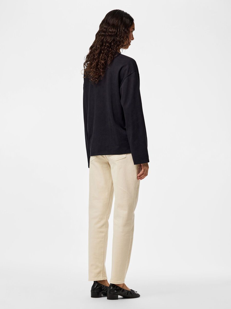 Product carousel image - PCBELLA HW ANKEL MOM JEANS, Whitecap Gray | 2