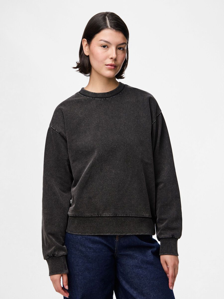 Carousel image - PCCHILLI WASHED SWEATSHIRT, Black | 1