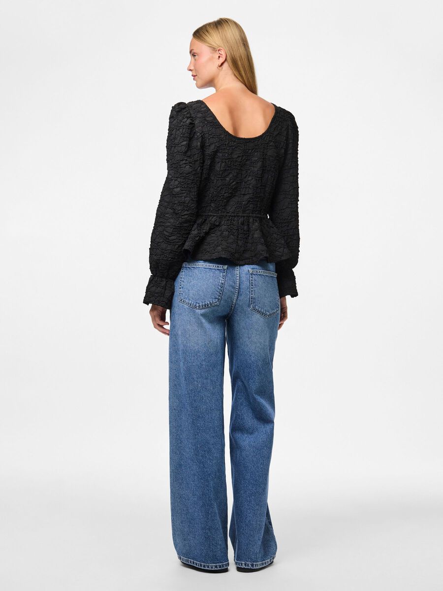 Product carousel image - PCMOLLY PEPLUM BLOUSE, Black | 2