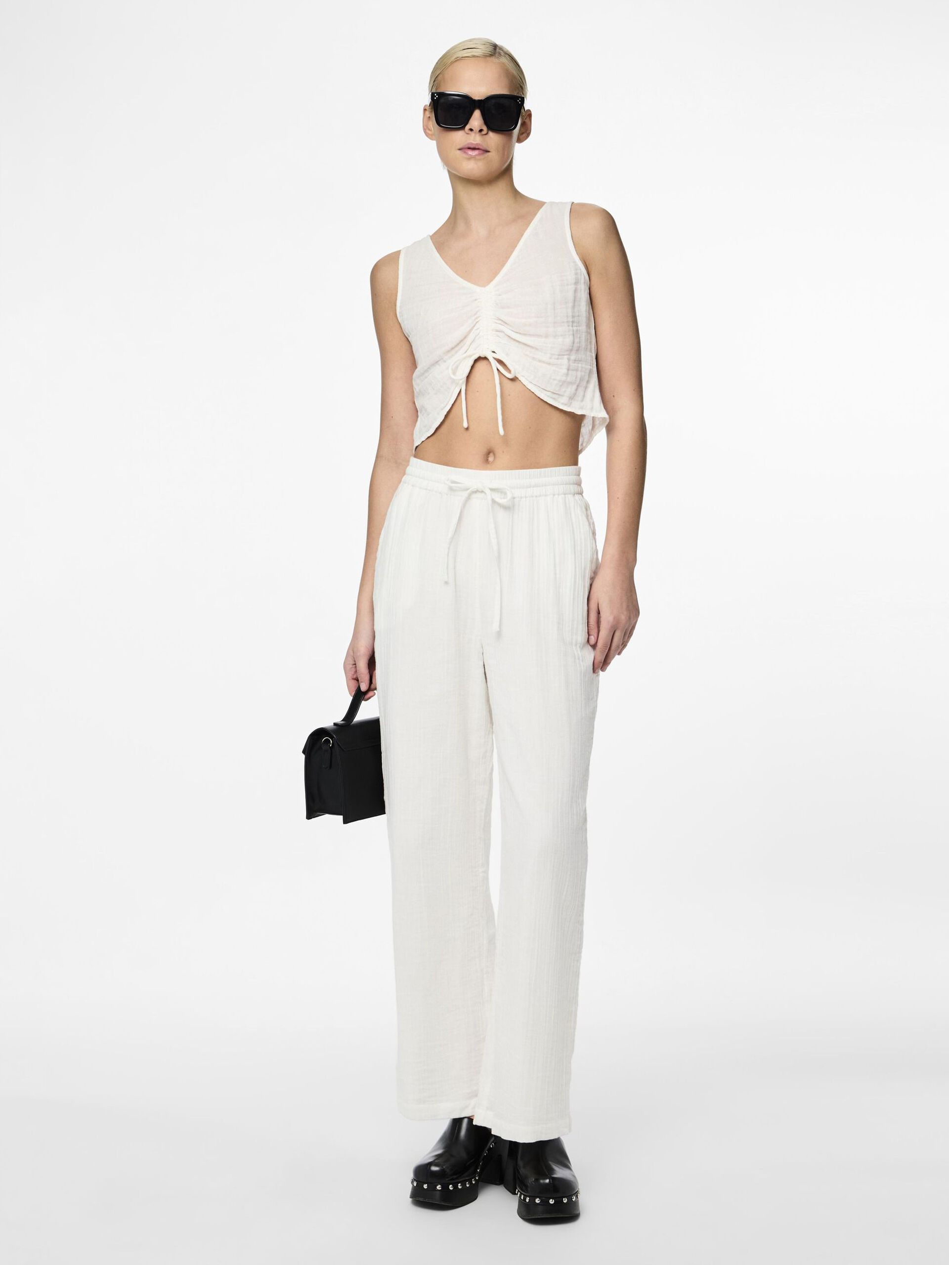 Carousel image - PCMASTINA COTTON WIDE-LEG TROUSERS, Cloud Dancer | 5