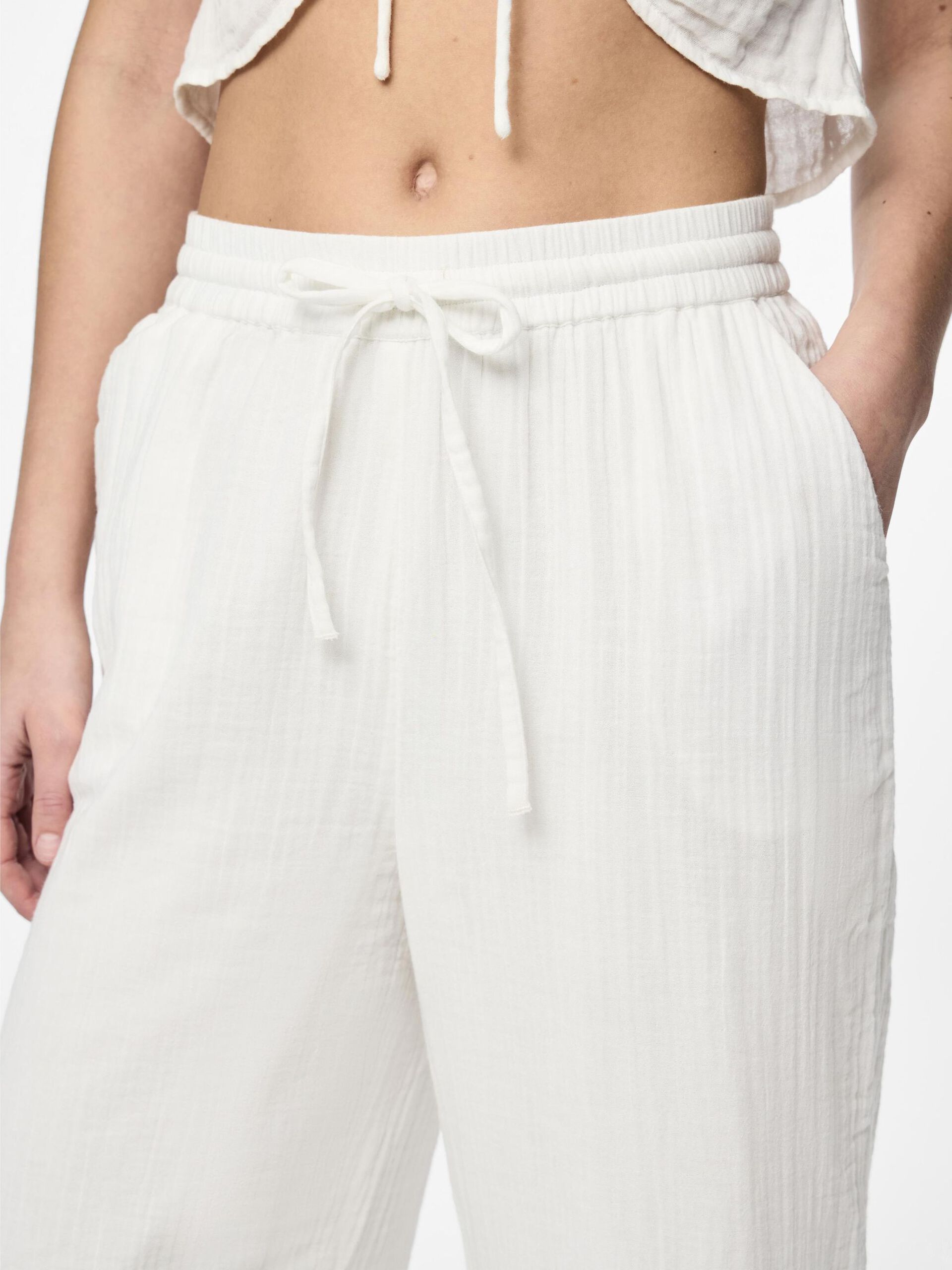 Carousel image - PCMASTINA COTTON WIDE-LEG TROUSERS, Cloud Dancer | 4