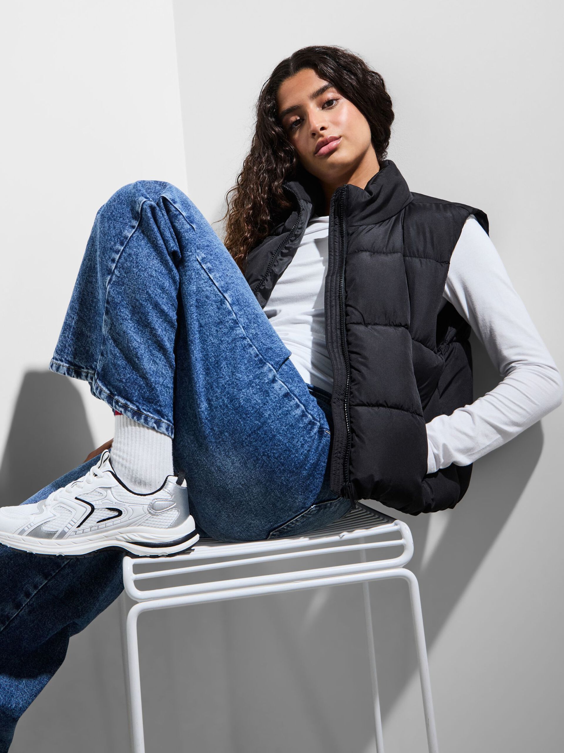 Carousel image - PCBEE SHORT PADDED GILET, Black | 5