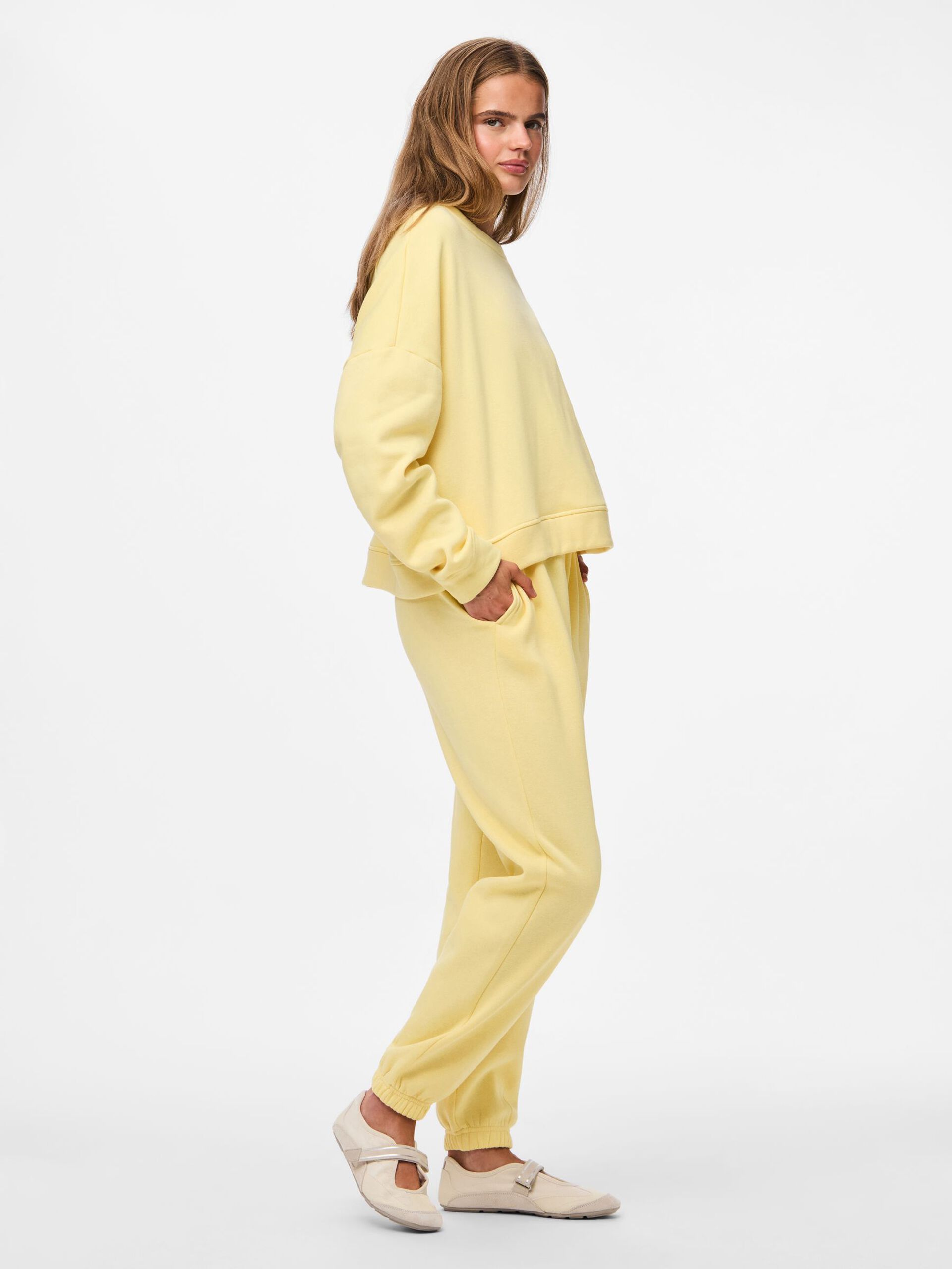 Carousel image - PCCHILLI SWEATPANTS, Pale Banana | 5