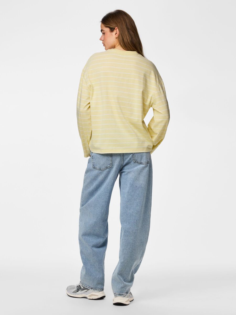 Product carousel image - PCSADIE BARREL LONG-SLEEVED T-SHIRT, French Vanilla | 2