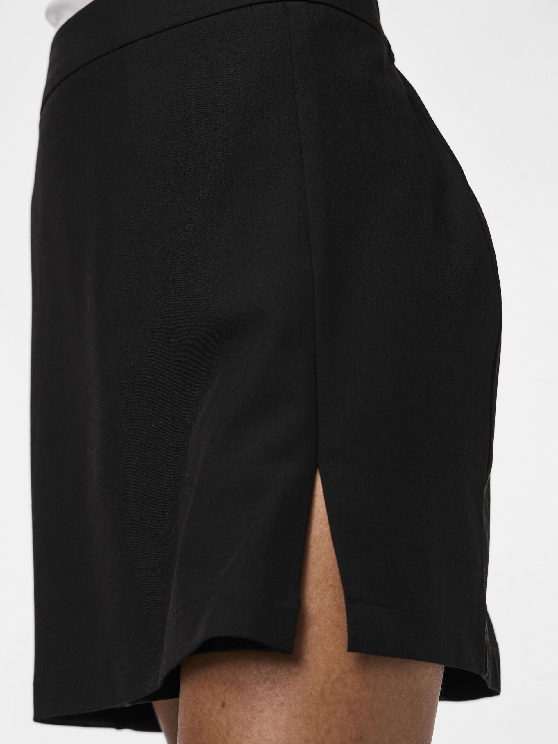 Carousel image - PCBOSELLA SKORT, Black | 4