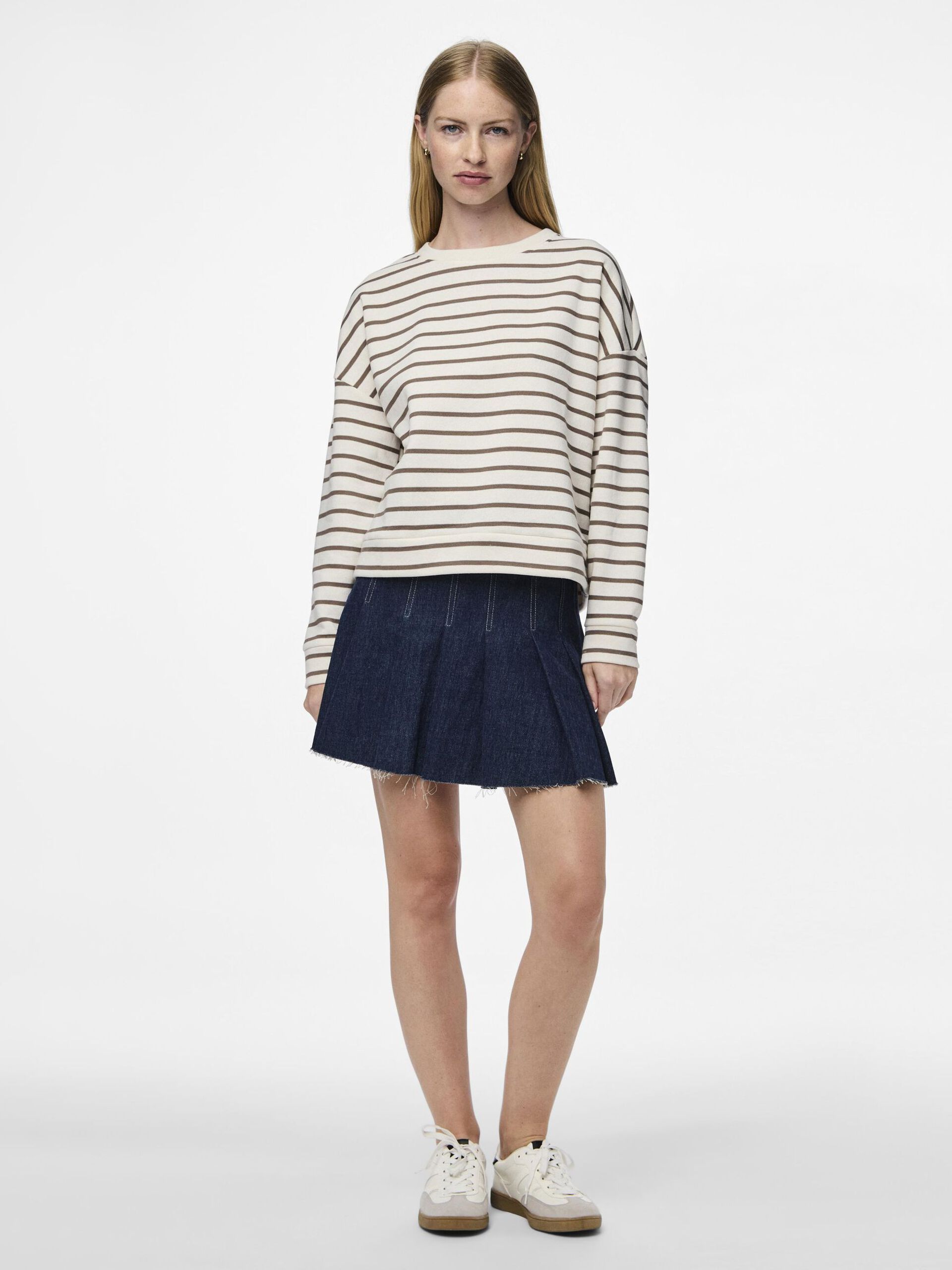 Carousel image - BLUZA SPORTOWA, Cloud Dancer | 3