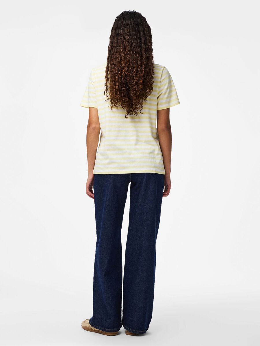 Product carousel image - PCRIA T-SHIRT, French Vanilla | 2